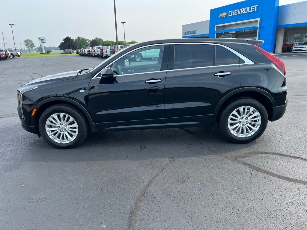 Used 2024 Cadillac XT4 Luxury with VIN 1GYAZAR49RF112418 for sale in Warsaw, IN