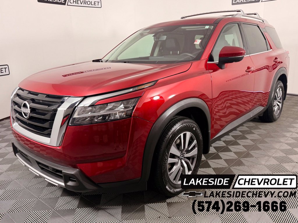 2023 Nissan Pathfinder SL