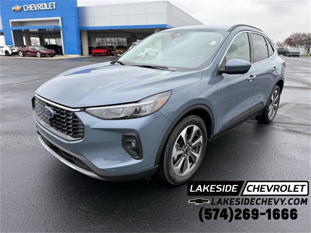 Used 2024 Ford Escape Hybrid Platinum SUV