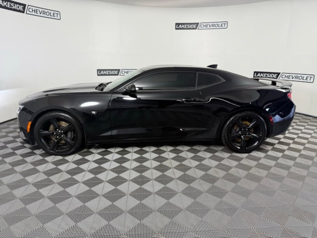Used 2017 Chevrolet Camaro SS 1SS Coupe