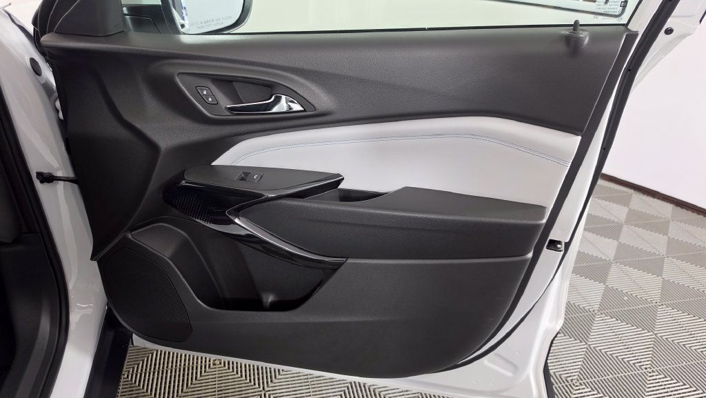 2026 Chevrolet Trax LT - Photo 29