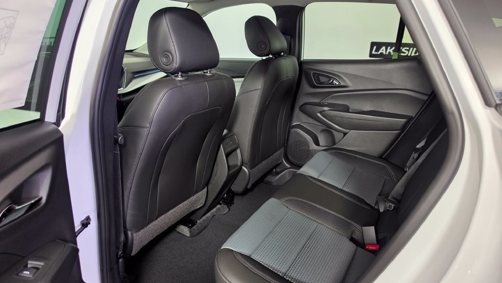 2026 Chevrolet Trax LT - Photo 19
