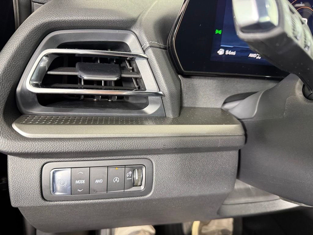 2026 Chevrolet Traverse LT - Photo 25
