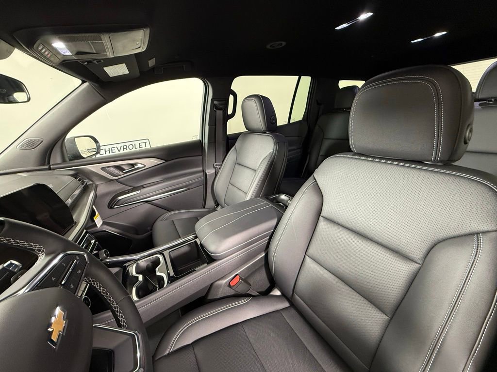 2025 Chevrolet Traverse LT - Photo 27