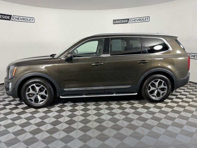 2021 Kia Telluride EX photo 2