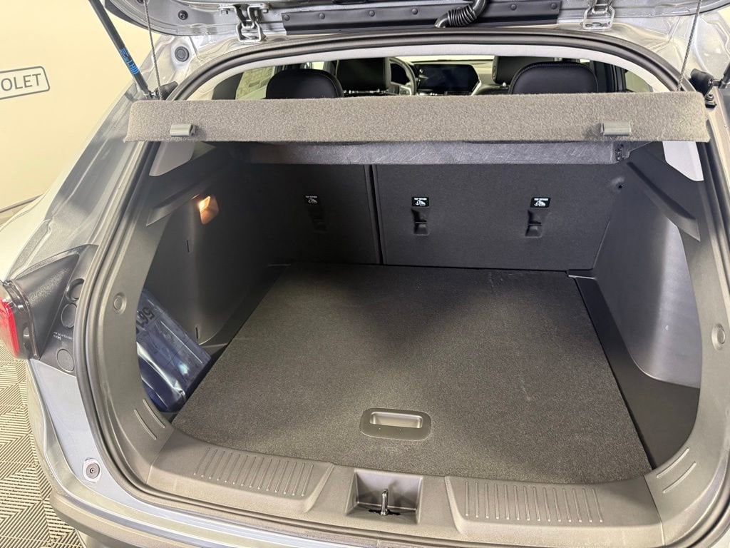 2026 Chevrolet Trax LT - Photo 10