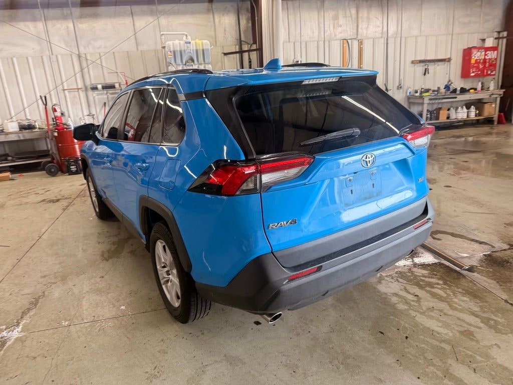 Used 2021 Toyota RAV4 XLE SUV