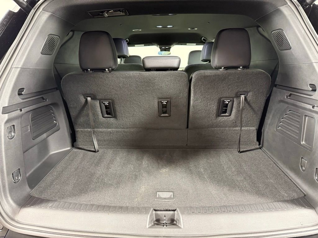 2025 Chevrolet Traverse LT - Photo 10