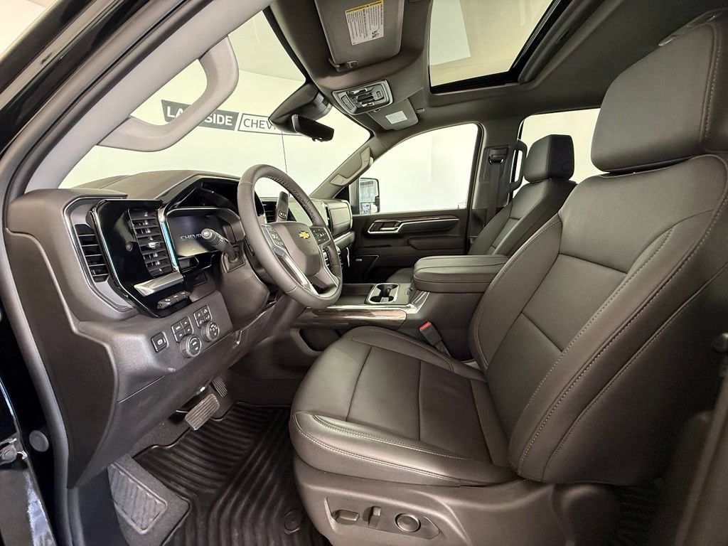 2026 Chevrolet Silverado 3500 HD LTZ - Photo 17
