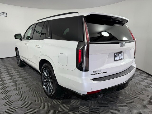 2021 Cadillac Escalade Sport Platinum photo 2