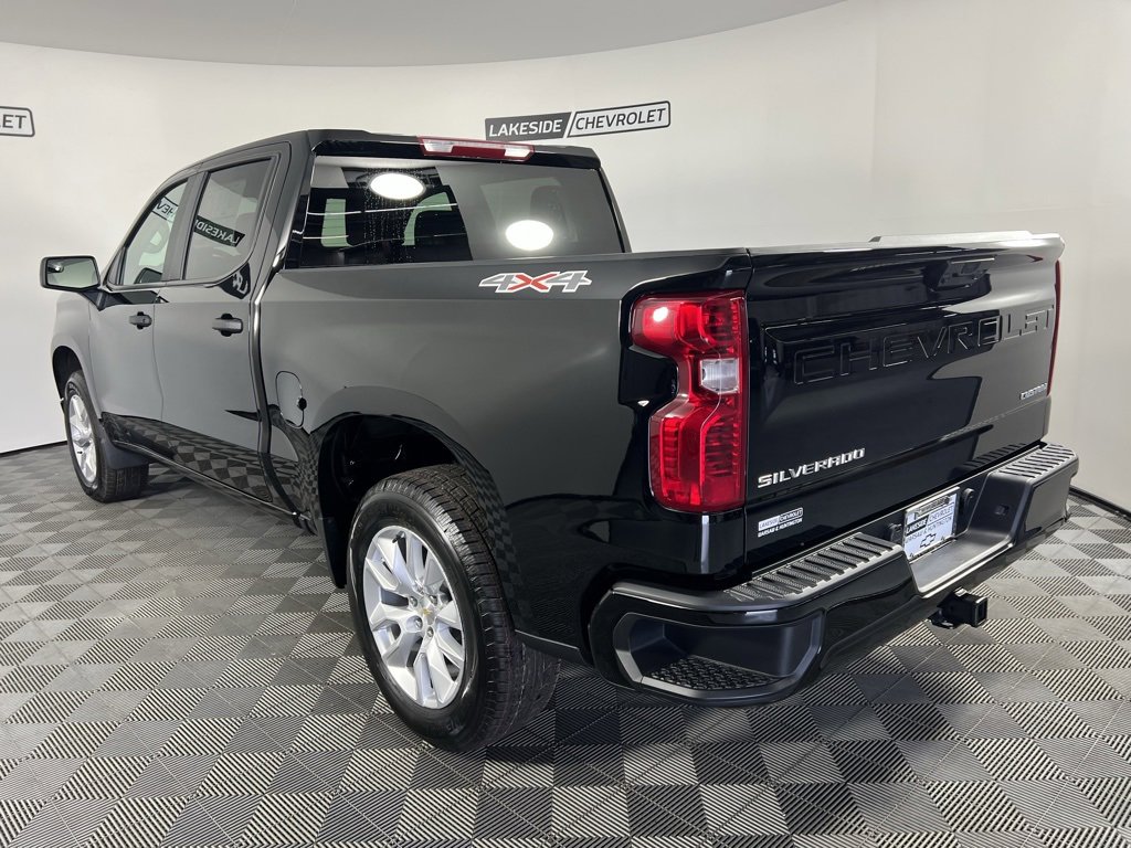 2025 Chevrolet Silverado 1500 Custom photo 4