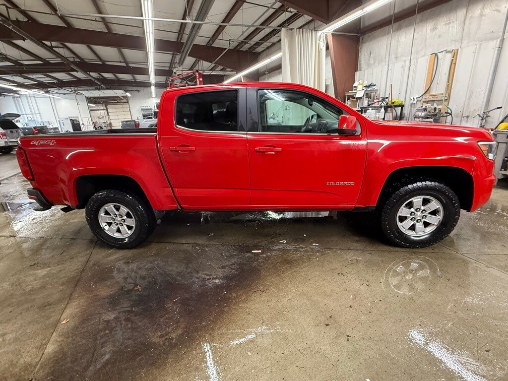 2016 Chevrolet Colorado Work Truck photo 3