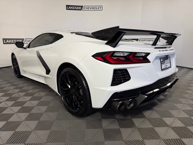 2025 Chevrolet Corvette Stingray 2LT photo 4