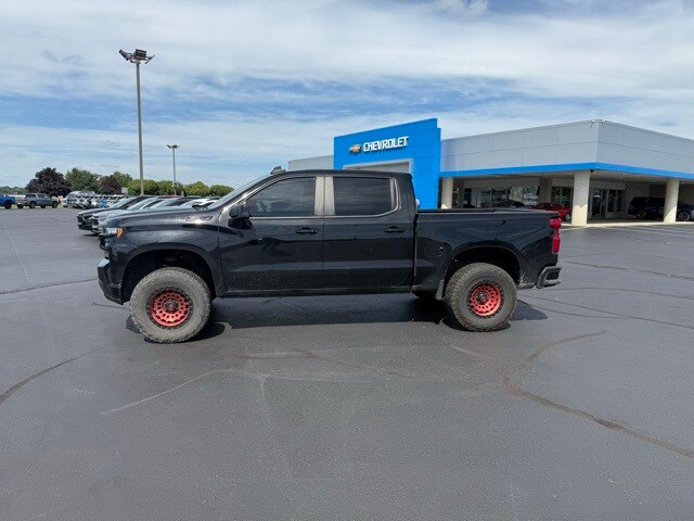 2021 Chevrolet Silverado 1500 LT Trail Boss photo 2