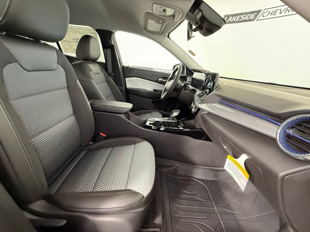 2026 Chevrolet Trax LT - Photo 16