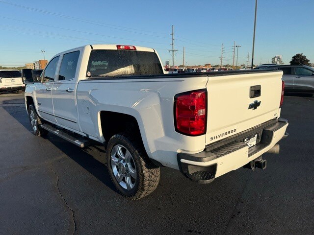 2018 Chevrolet Silverado 2500HD LTZ photo 3
