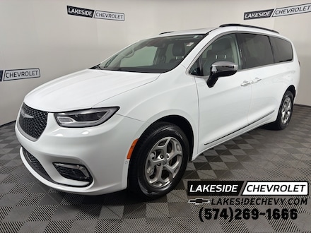 2023 Chrysler Pacifica Limited Minivan/Van