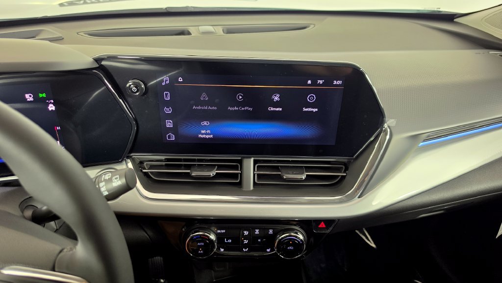 2026 Chevrolet Trax LT - Photo 31
