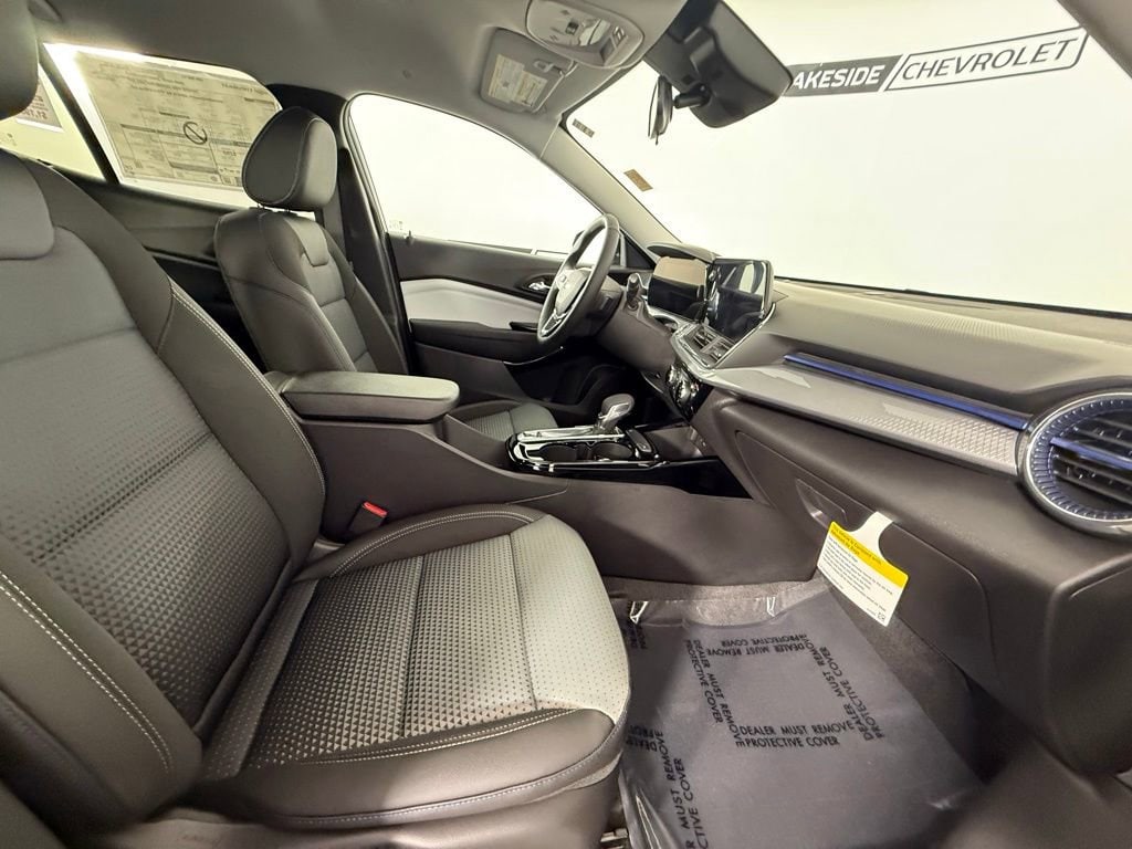 2026 Chevrolet Trax LT - Photo 15