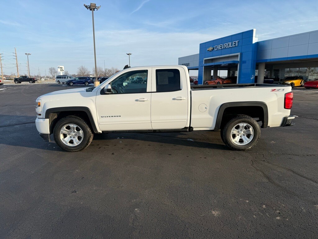 Used 2017 Chevrolet Silverado 1500 LT LT2 Truck