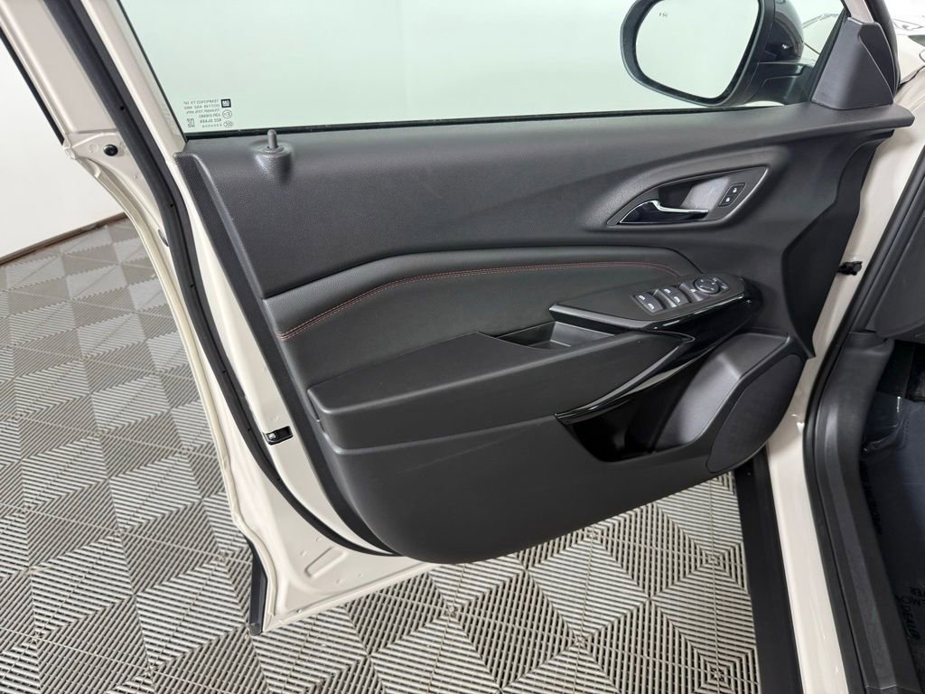 2026 Chevrolet Trax RS - Photo 12