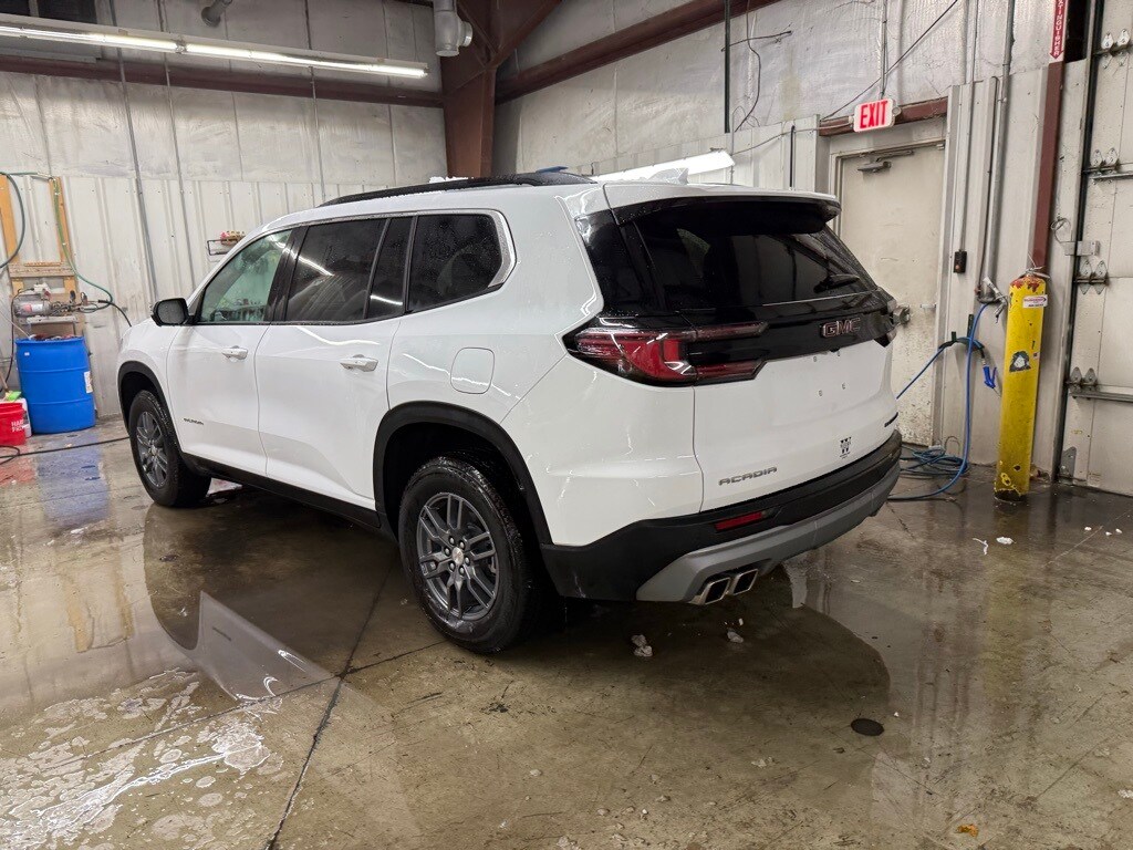 2025 Gmc Acadia Elevation photo 3