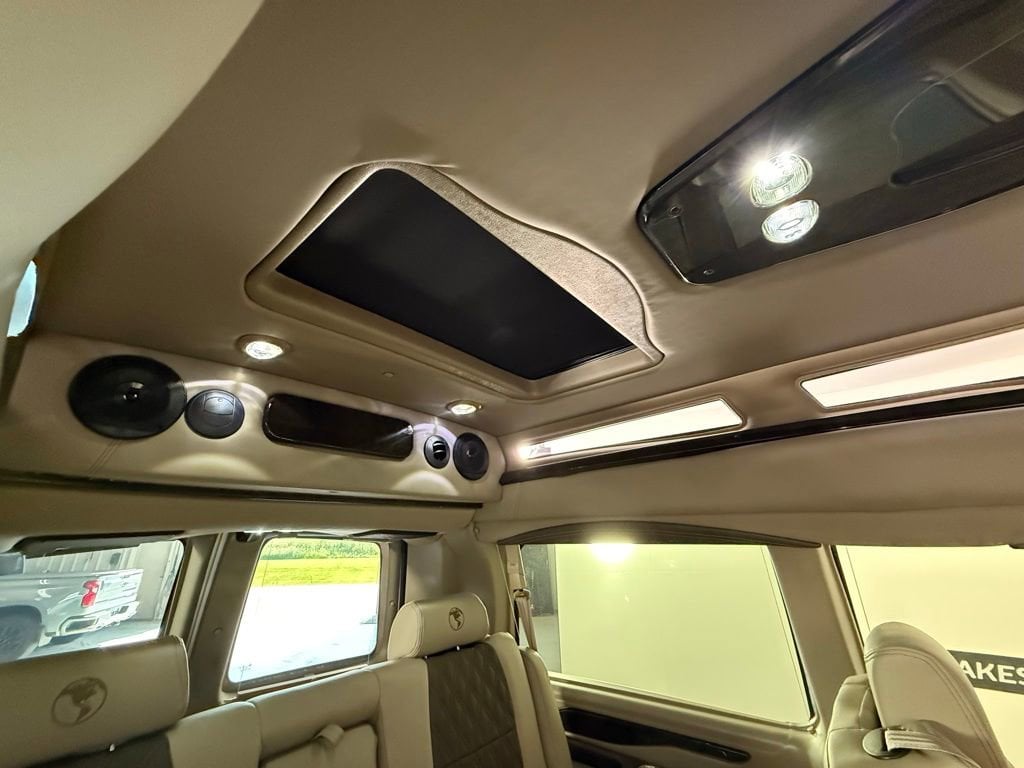 2026 Chevrolet Express Cargo Work Van - Photo 19