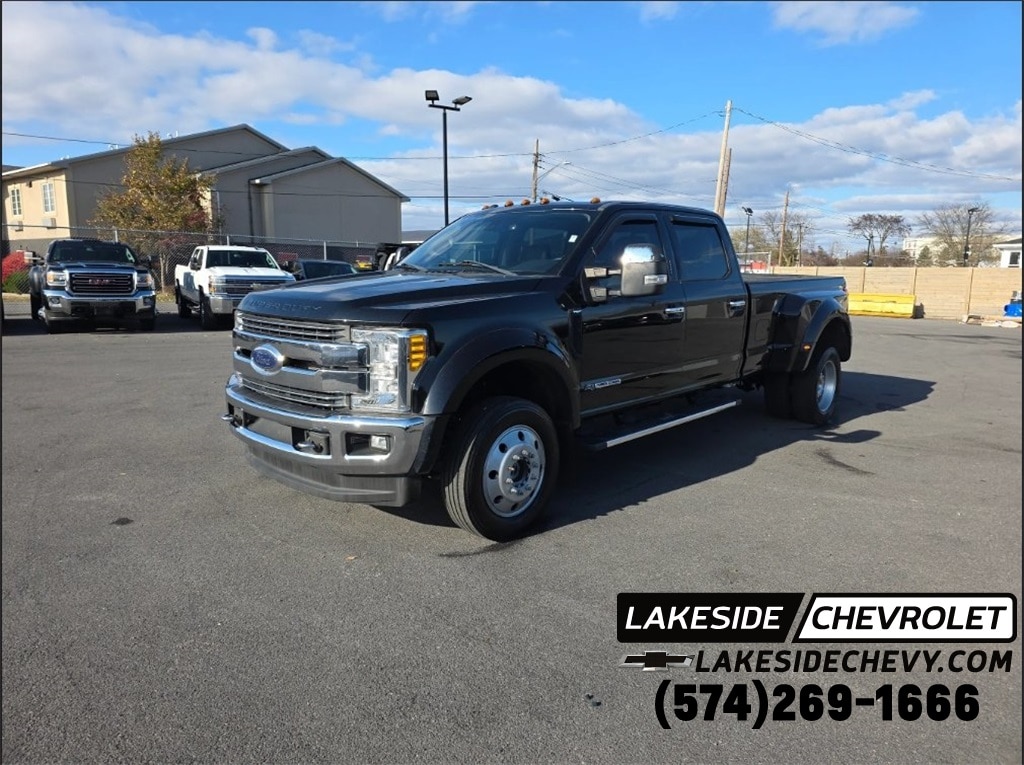 Used 2017 Ford F-450SD DRW Truck