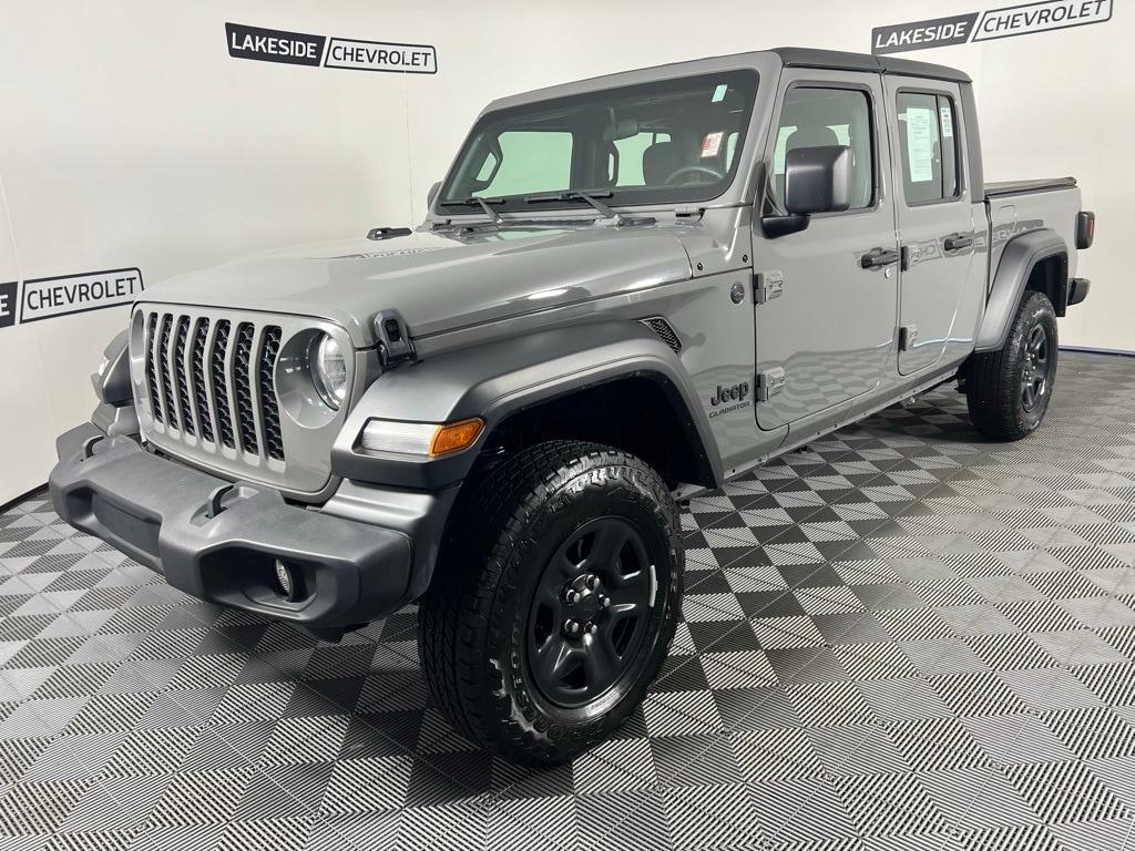 Used 2021 Jeep Gladiator Sport with VIN 1C6HJTAG4ML597310 for sale in Warsaw, IN