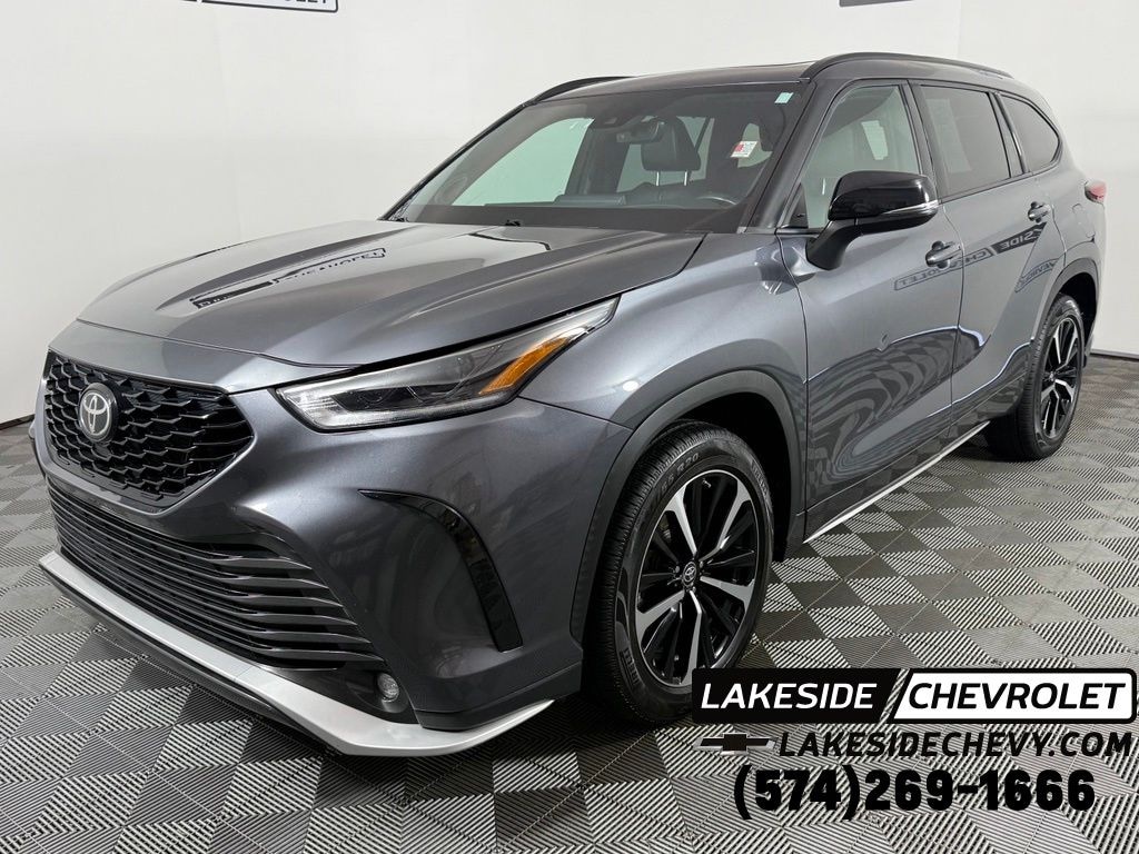Used 2021 Toyota Highlander XSE SUV