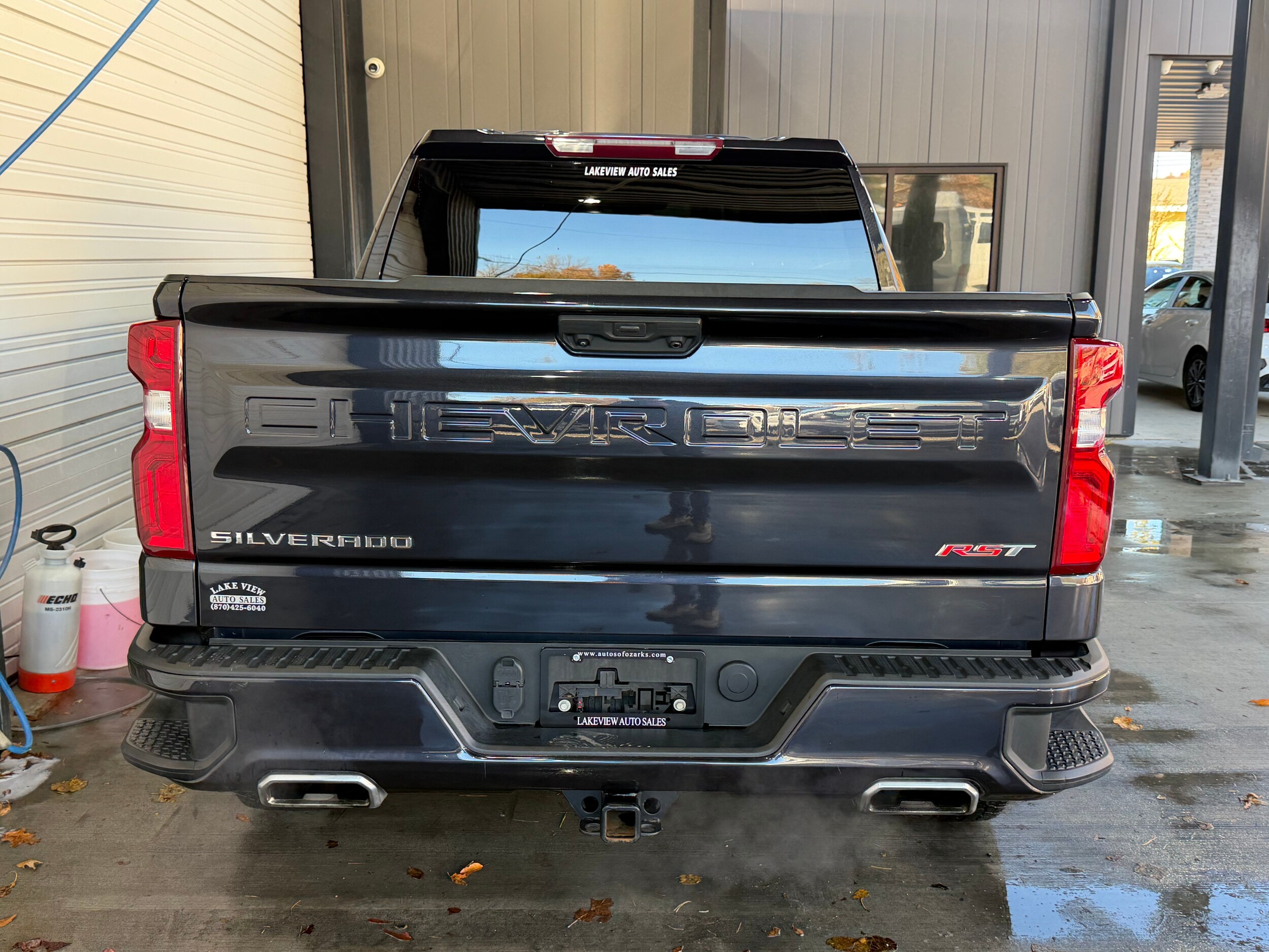 2023 Chevrolet Silverado 1500 RST photo 3