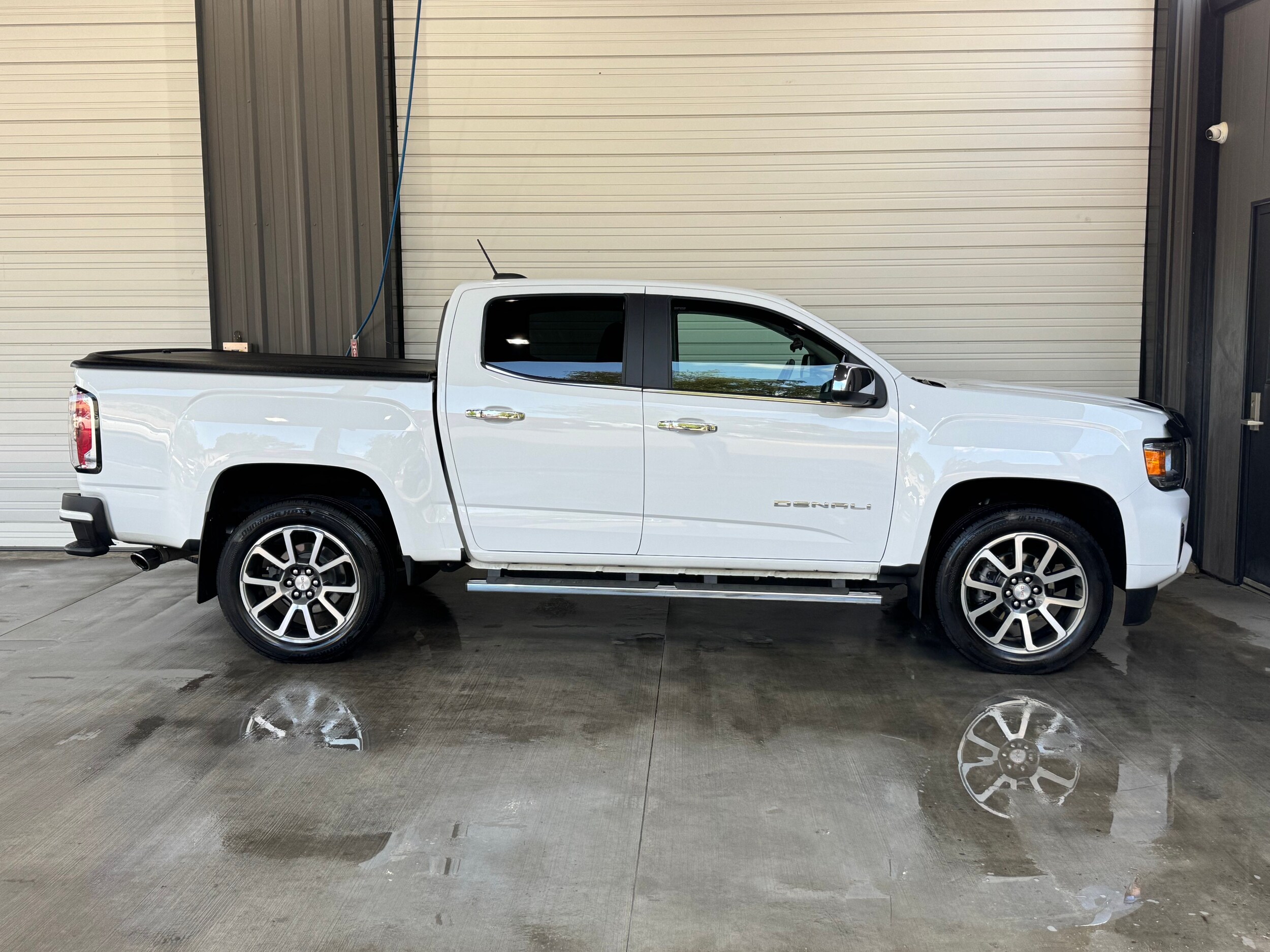 2021 Gmc Canyon Denali photo 2