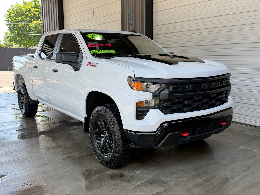 Used 2025 Chevrolet Silverado 1500 Custom Trail Boss Truck Crew Cab