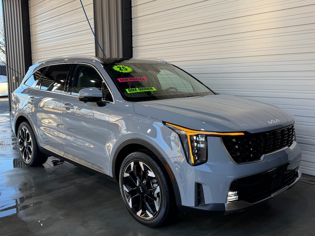 Used 2025 Kia Sorento SX SUV