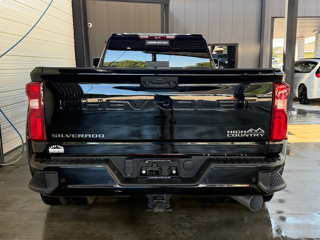 Used 2024 Chevrolet Silverado 3500 HD High Country Truck Crew Cab