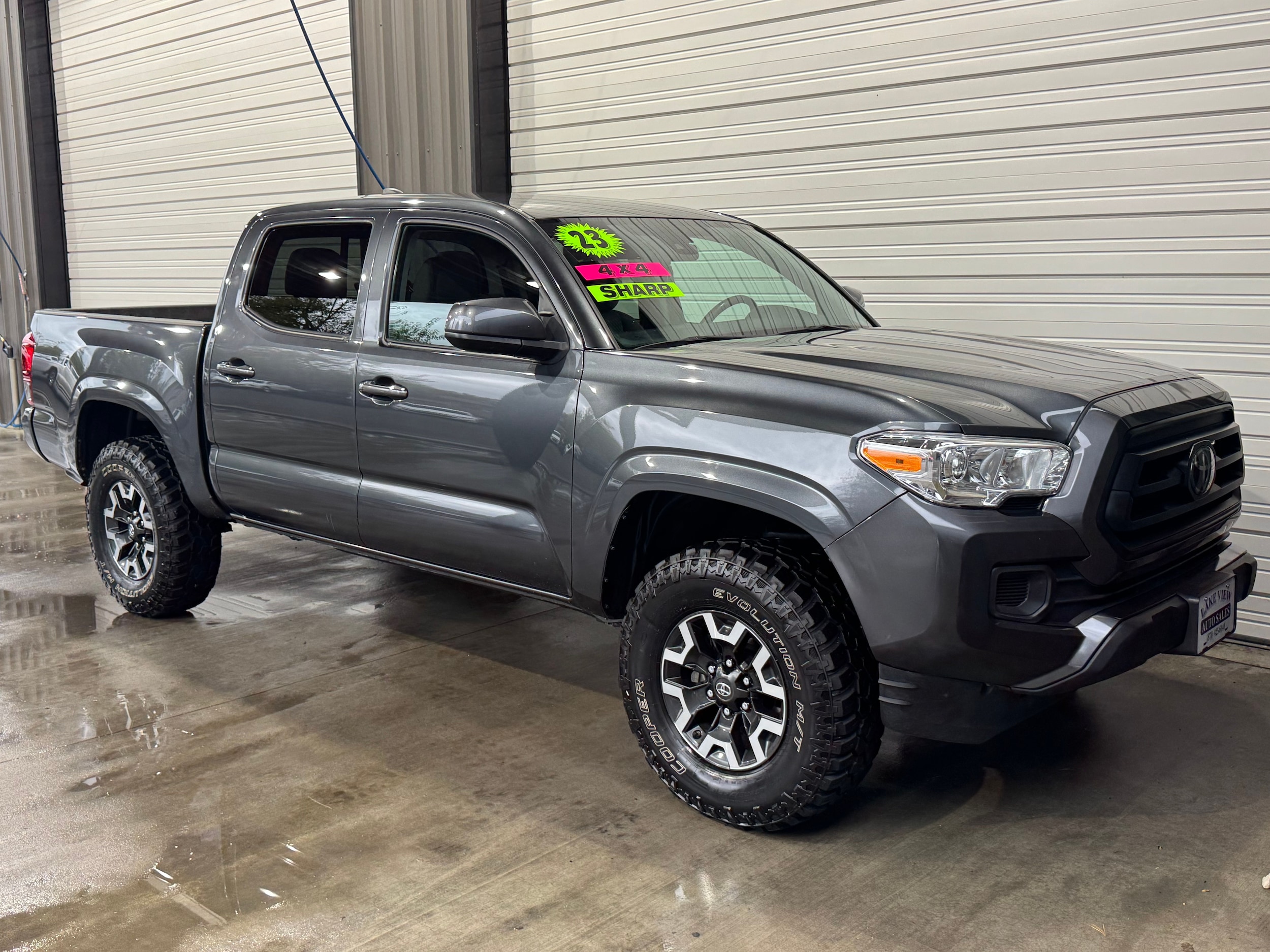 2023 Toyota Tacoma SR's photo