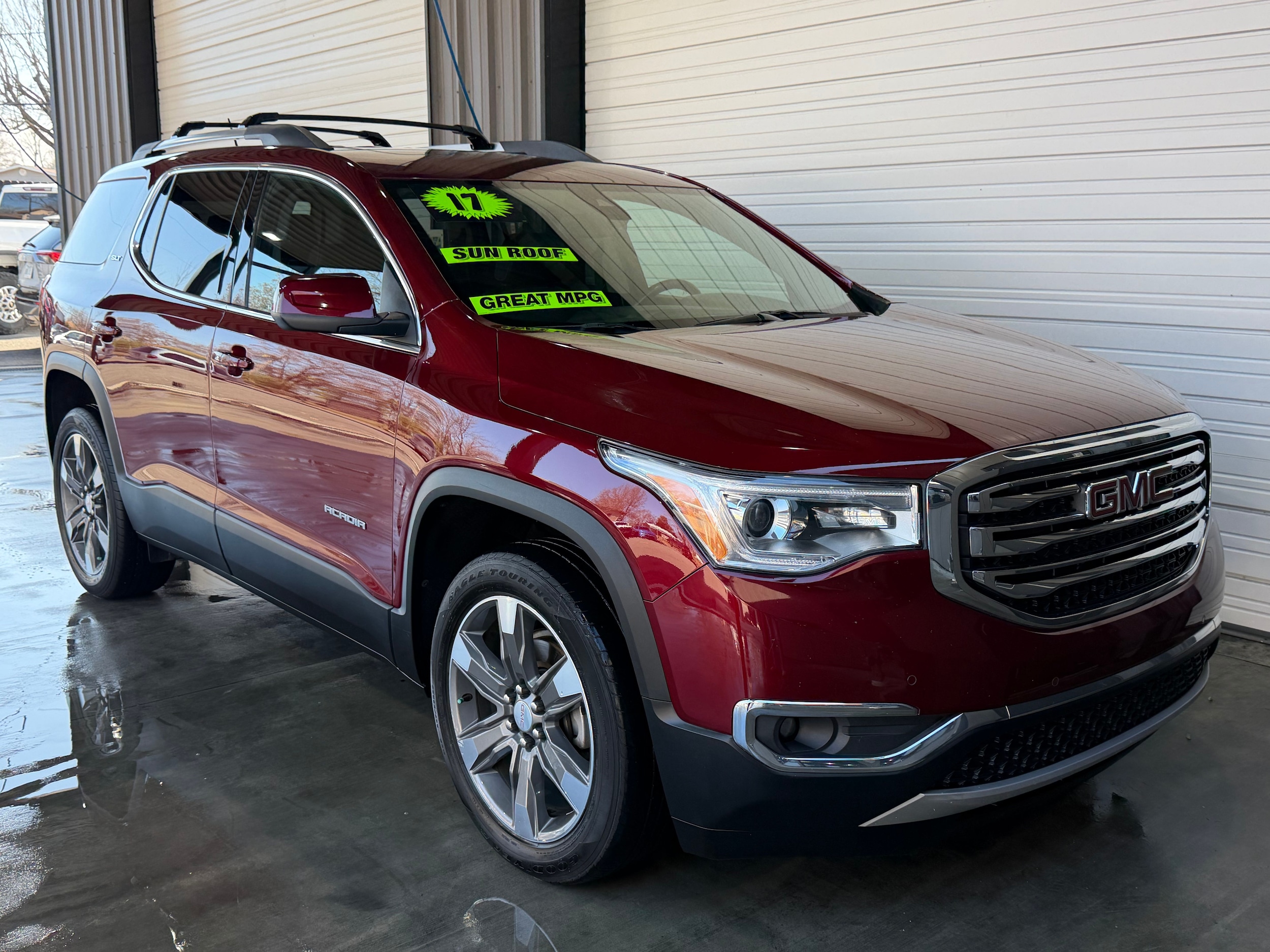 2017 GMC Acadia SLT-2's photo