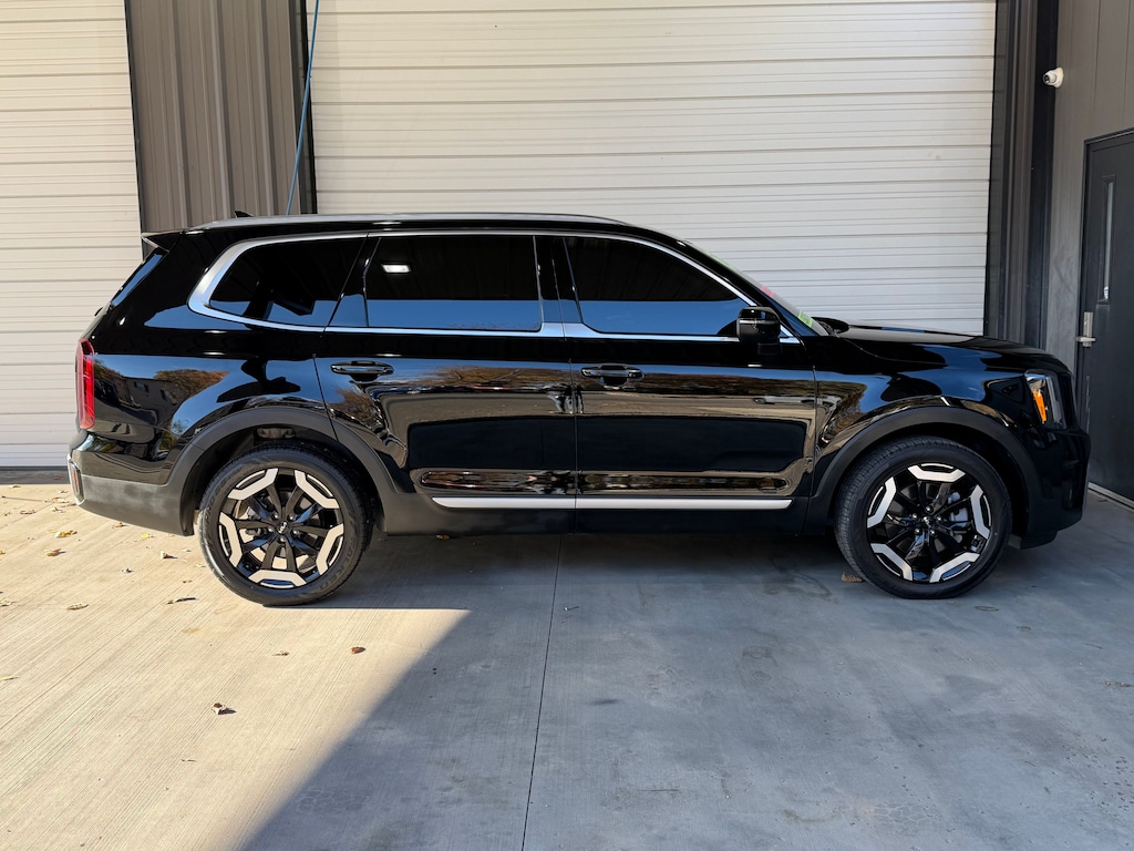 Used 2024 Kia Telluride S SUV