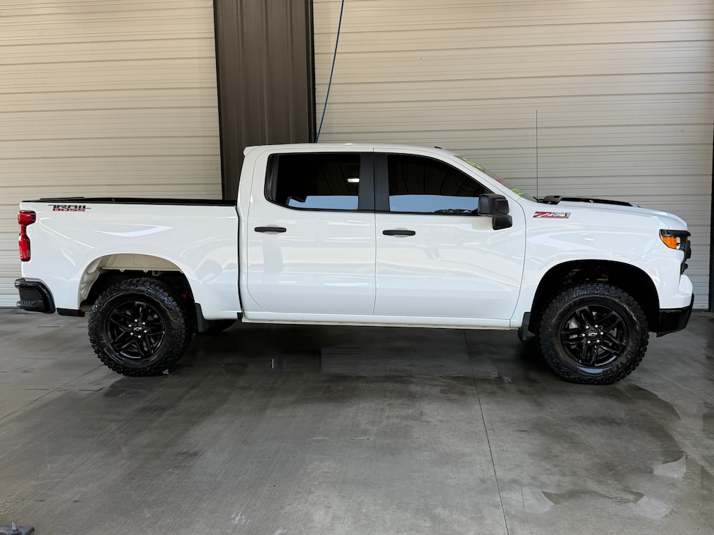 Used 2025 Chevrolet Silverado 1500 Custom Trail Boss Truck Crew Cab