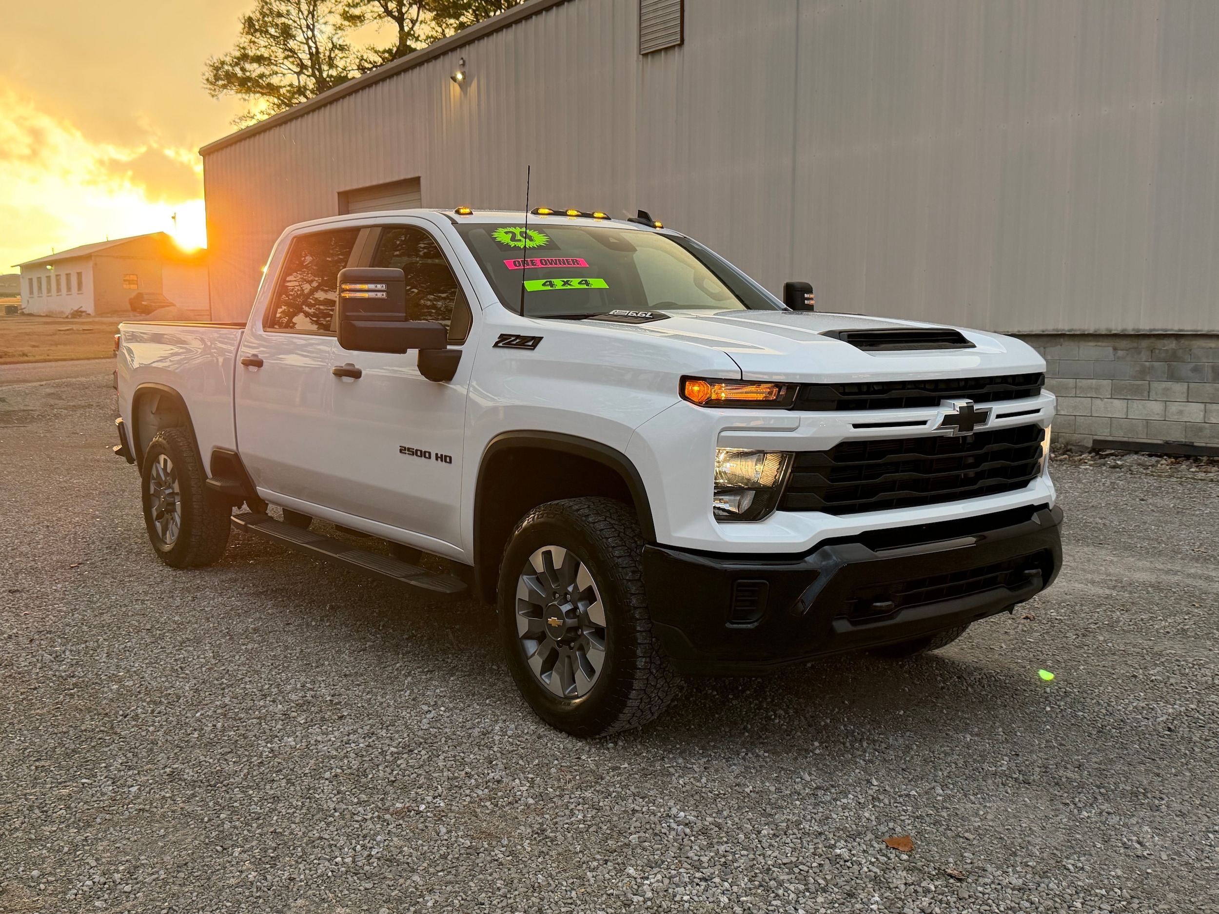 2024 Chevrolet Silverado 2500HD Custom's photo