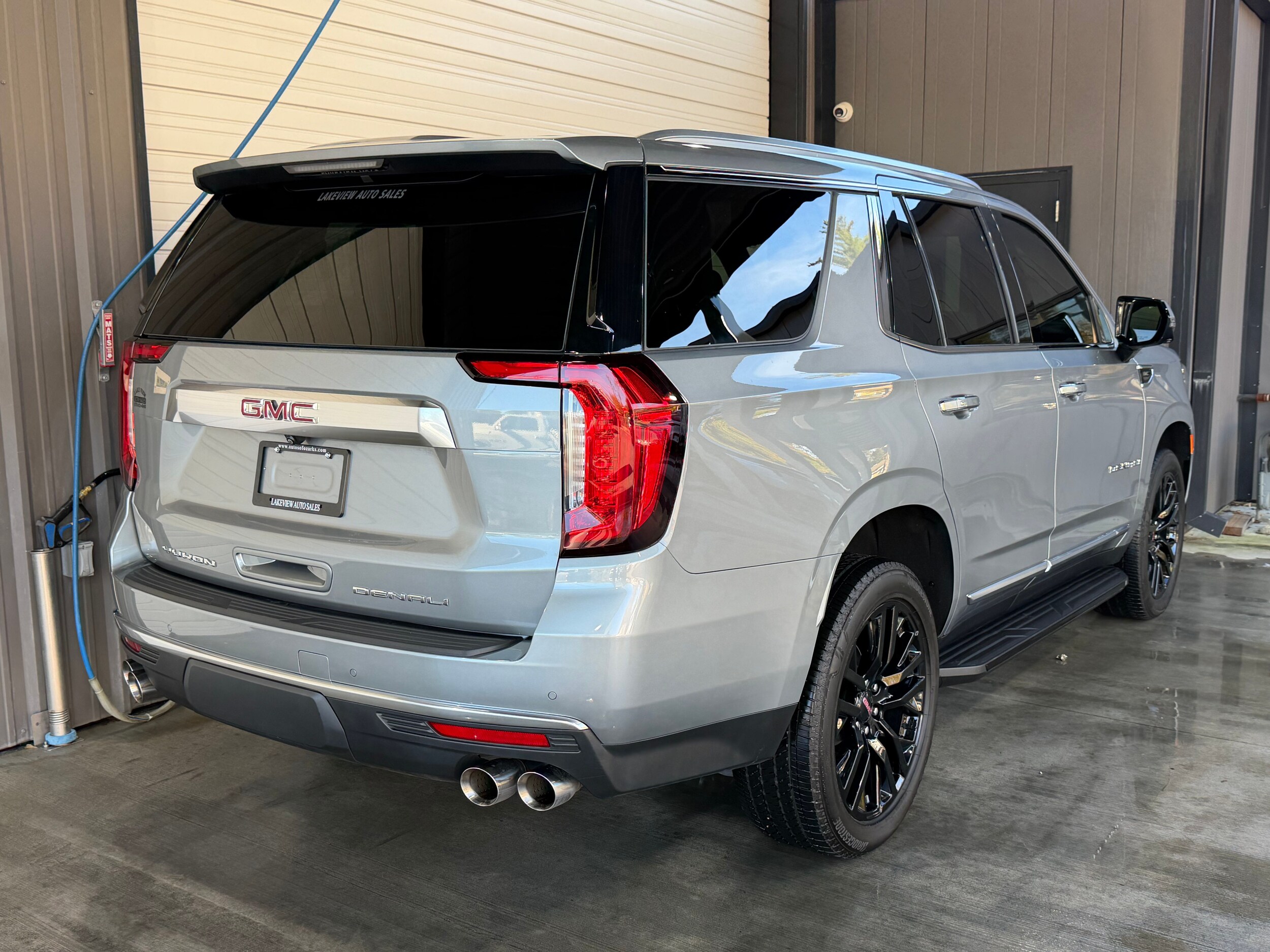 2024 Gmc Yukon Denali photo 3