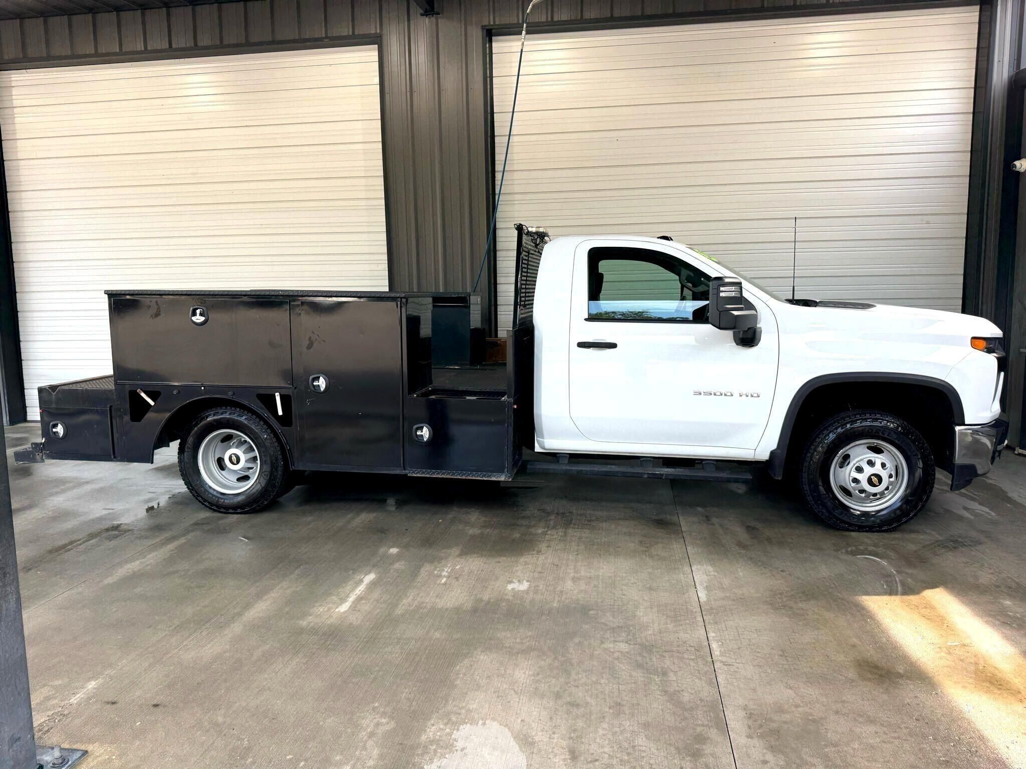2020 Chevrolet Silverado 3500HD Work Truck photo 2