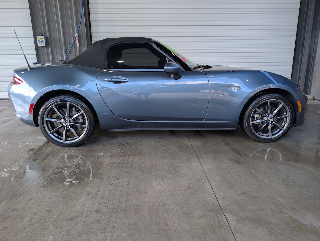 Used 2016 Mazda Mazda MX-5 Miata Grand Touring Convertible