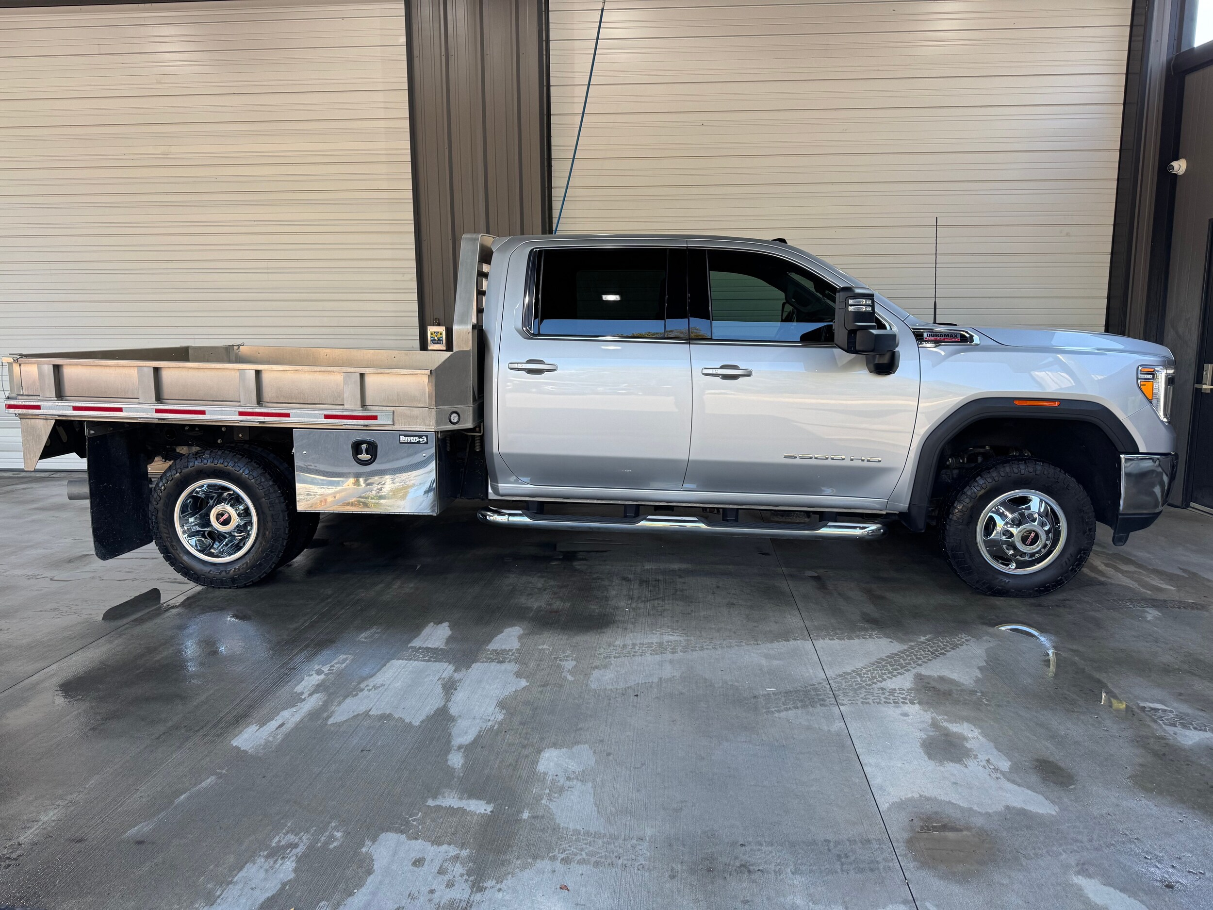 2023 Gmc Sierra 3500 HD SLE photo 2
