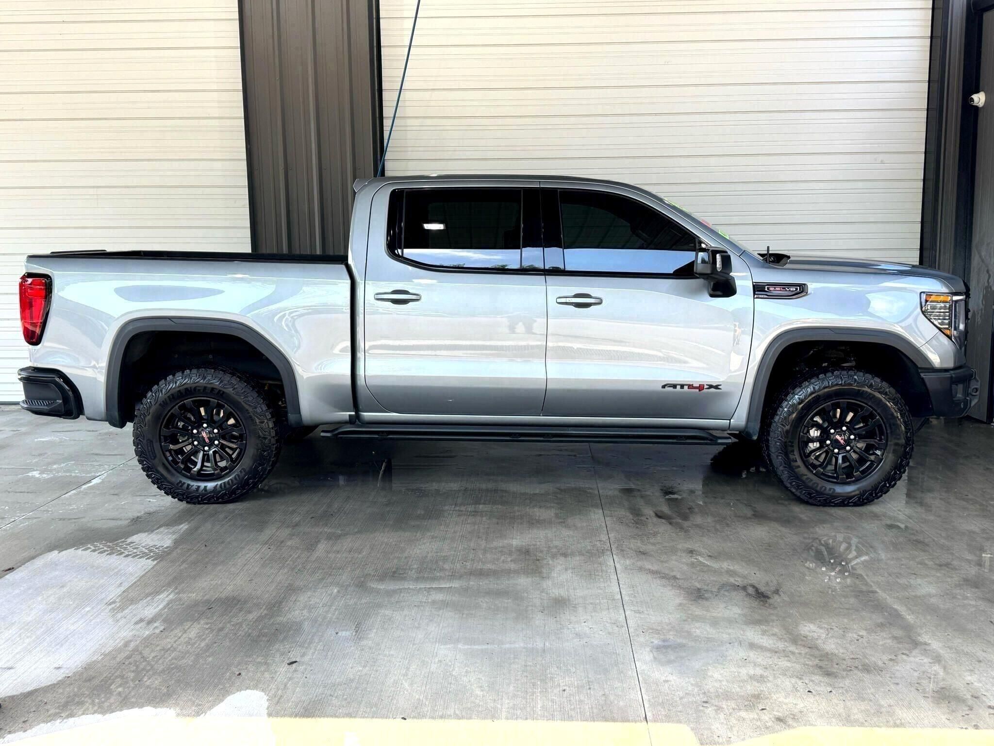 2023 Gmc Sierra 1500 AT4X photo 2
