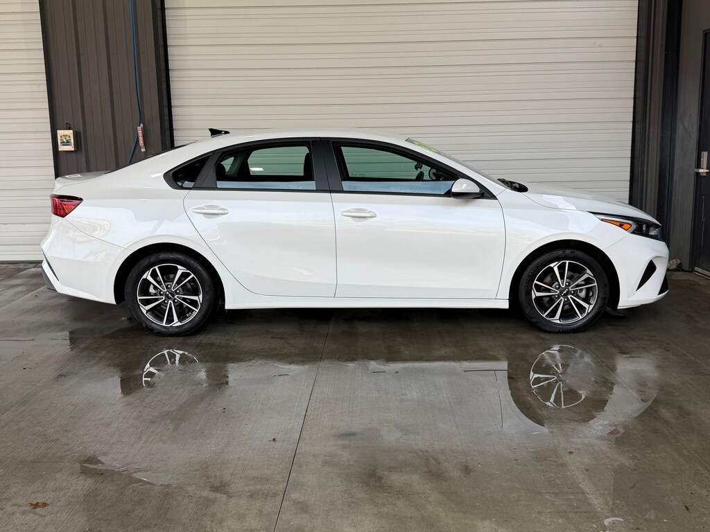 Used 2024 Kia Forte LXS Sedan
