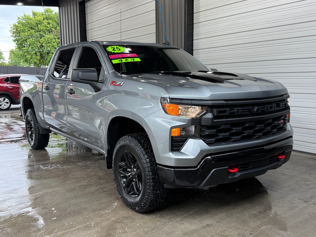 Used 2025 Chevrolet Silverado 1500 Custom Trail Boss Truck Crew Cab