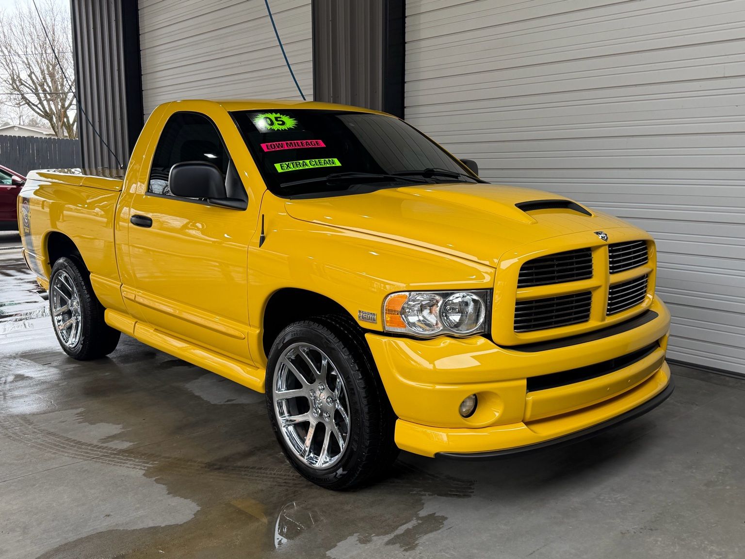 2005 Dodge Ram 1500 Pickup SLT