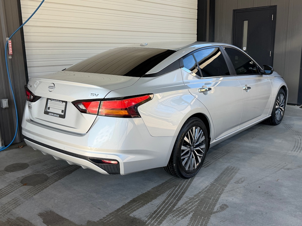 Used 2024 Nissan Altima 2.5 SV Sedan