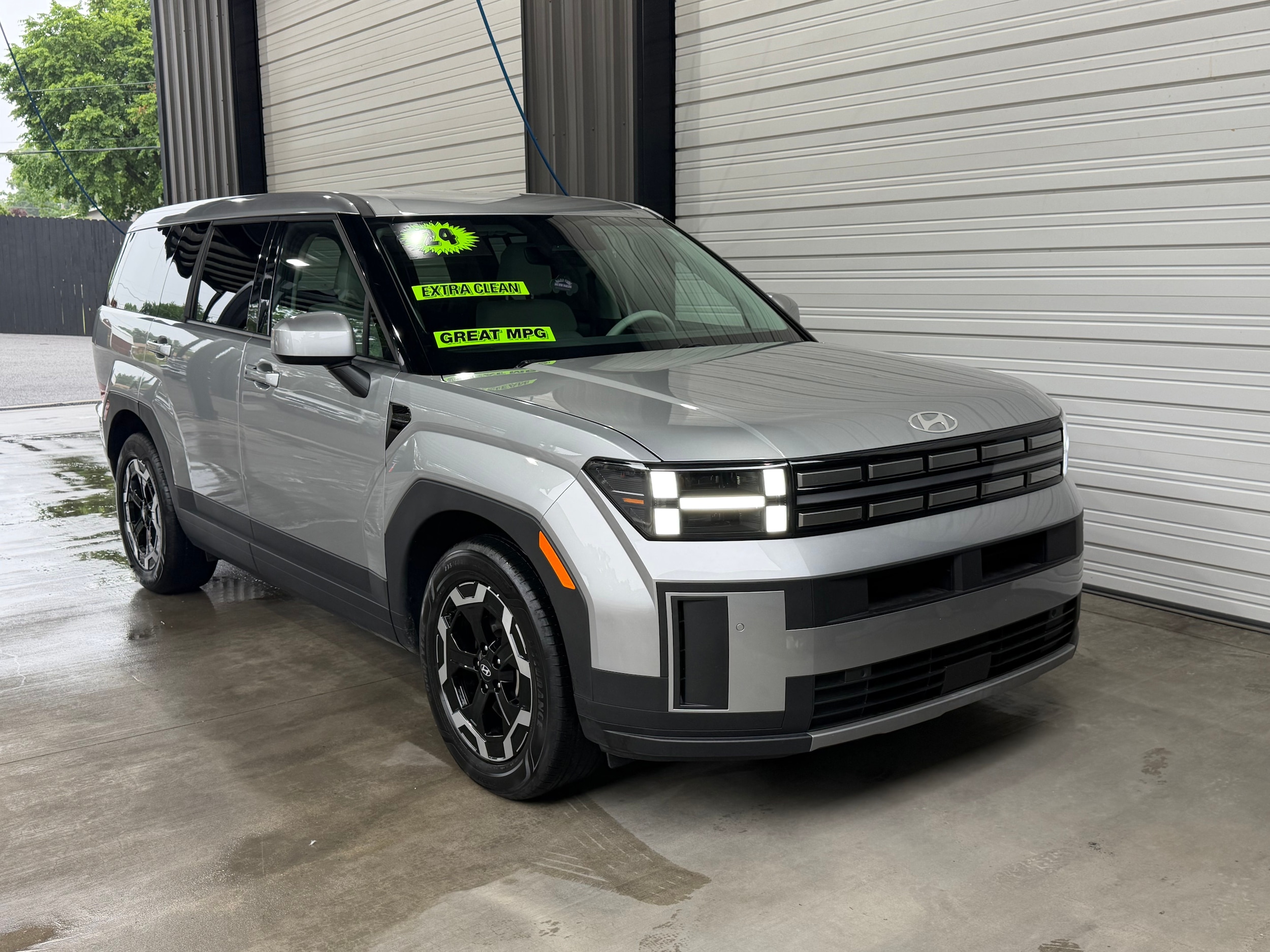 2024 Hyundai Santa Fe SE 2.5's photo